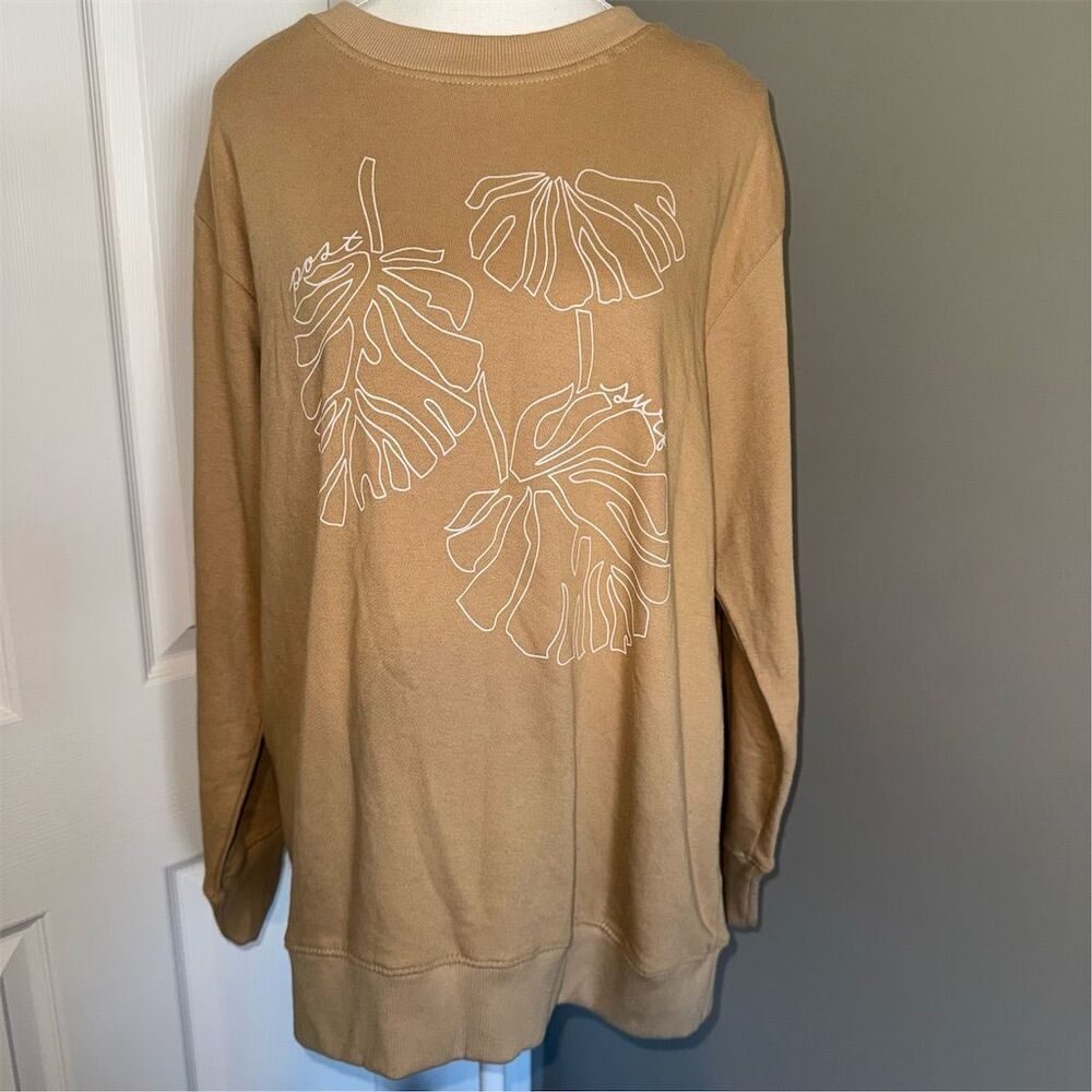 Post‎ Surf Women’s Oversized Medium Sand Monstera Leaf Graphic Sweatshirt
